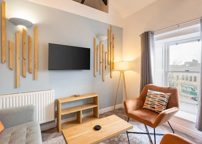 Host & Stay - The Tea Warehouse