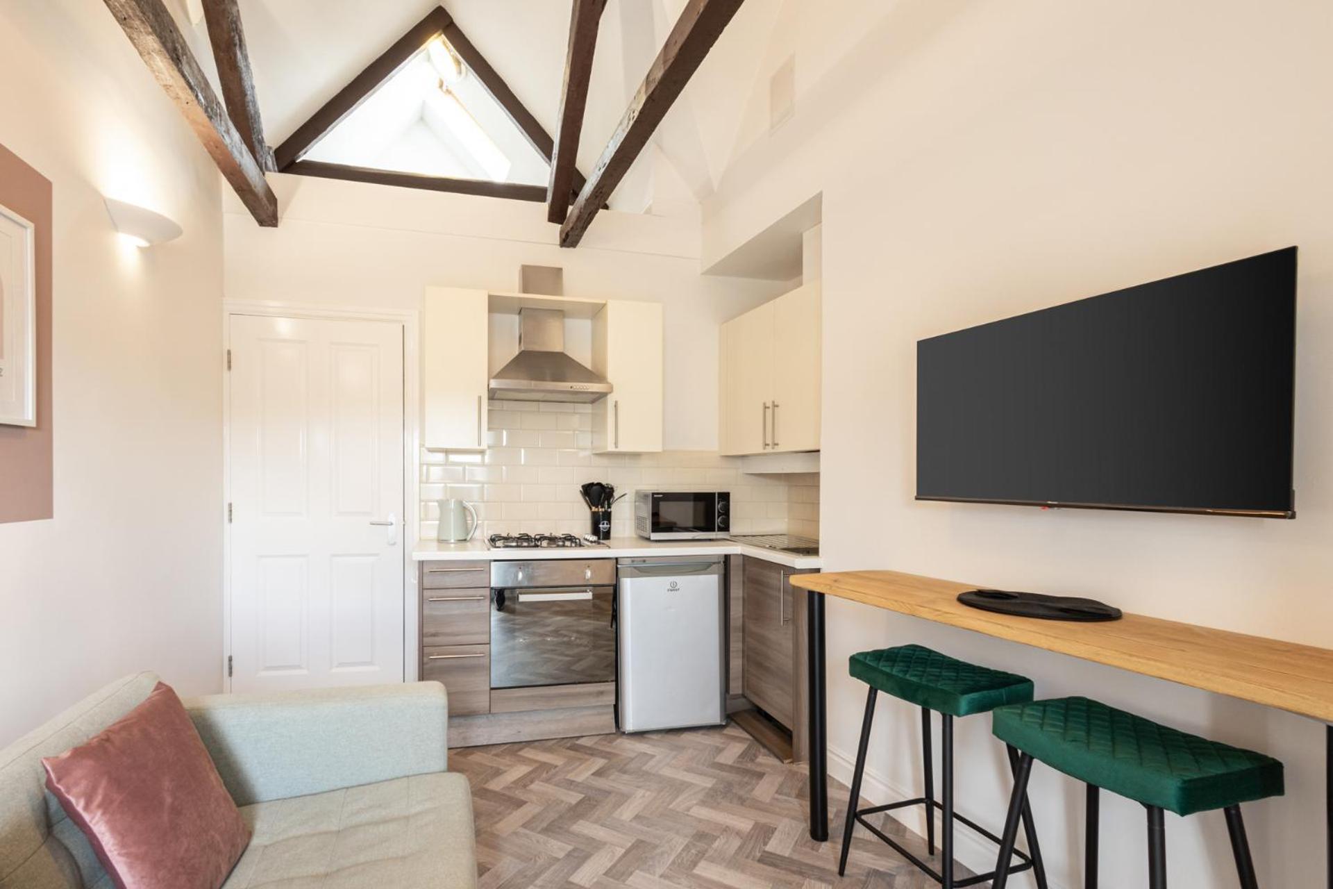 Apartment Host & - The Tea Warehouse