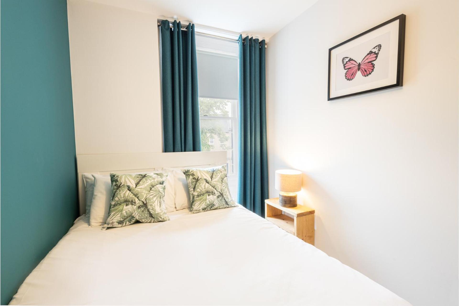 Host & - The Tea Warehouse Apartment